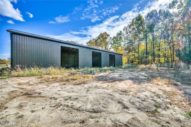 7184 Neff Road, Valley City, OH 44280