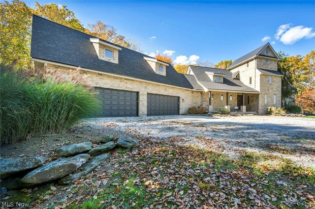 7184 Neff Road, Valley City, OH 44280