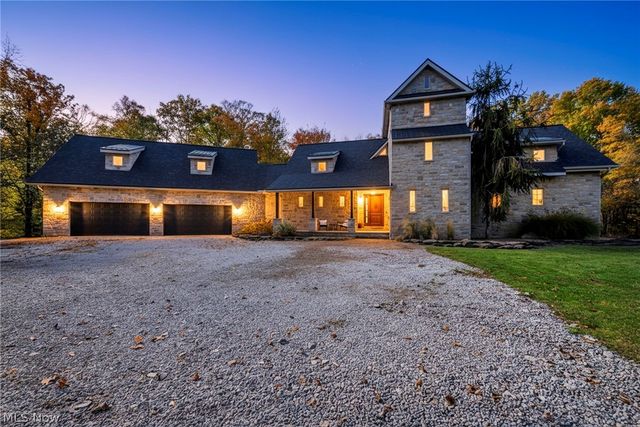 7184 Neff Road, Valley City, OH 44280