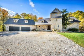 7184 Neff Road, Valley City, OH 44280