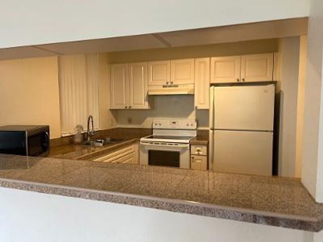 6838 W Sample Road 6838, Coral Springs, FL 33067