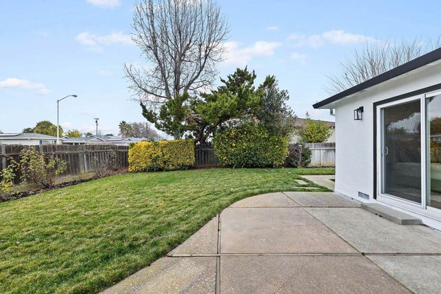 1816 Lynwood Dr, Concord, CA 94519