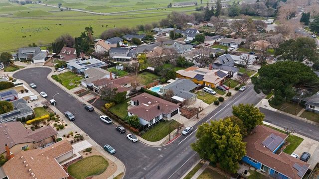 1816 Lynwood Dr, Concord, CA 94519