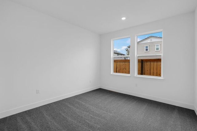 9826 Amisha Way, Sacramento, CA 95829