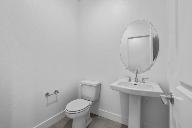 9826 Amisha Way, Sacramento, CA 95829