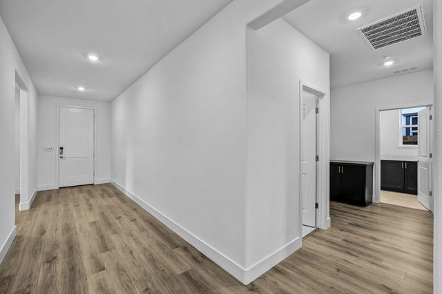 9826 Amisha Way, Sacramento, CA 95829