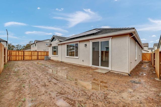 9826 Amisha Way, Sacramento, CA 95829