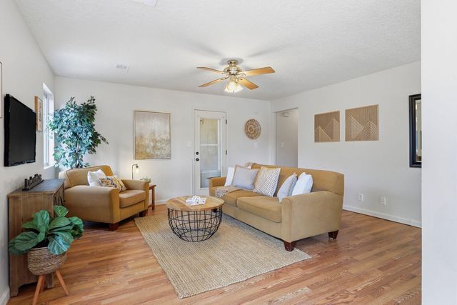 3025 Mason Meadows Drive NE, Rio Rancho, NM 87144