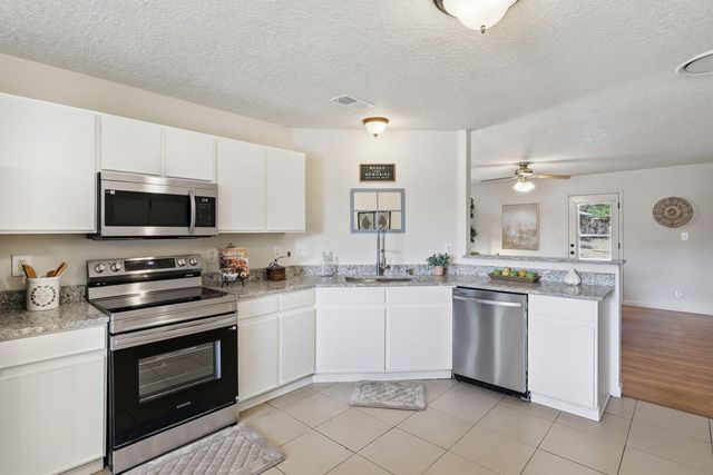 3025 Mason Meadows Drive NE, Rio Rancho, NM 87144