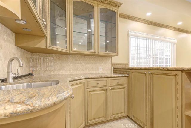 6641 Agnes Avenue, North Hollywood, CA 91606