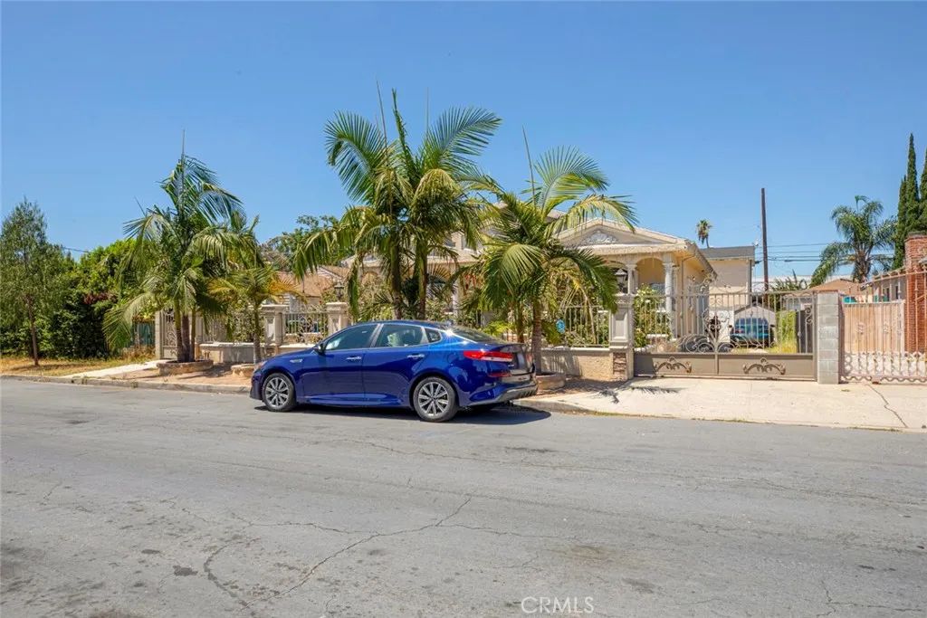 6641 Agnes Avenue, North Hollywood, CA 91606