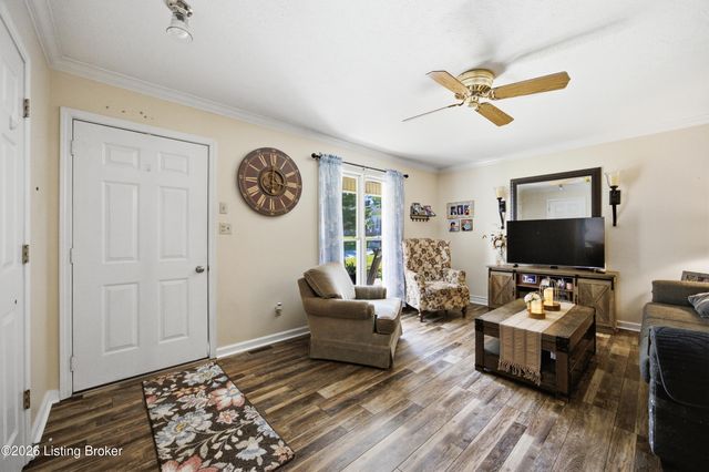 50 Longview Dr, Shelbyville, KY 40065