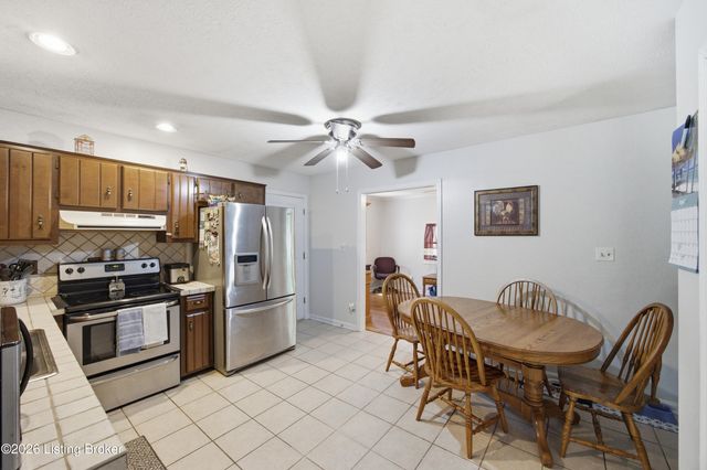 50 Longview Dr, Shelbyville, KY 40065
