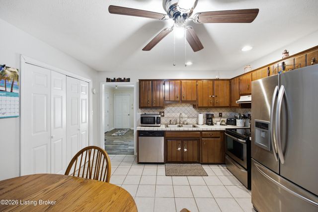 50 Longview Dr, Shelbyville, KY 40065
