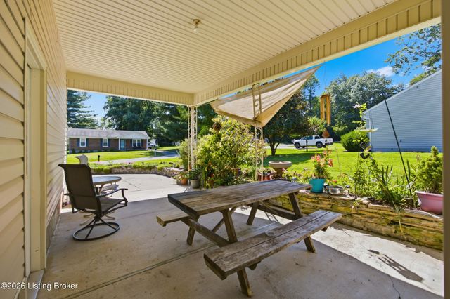 50 Longview Dr, Shelbyville, KY 40065