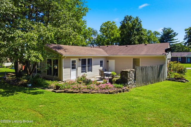 50 Longview Dr, Shelbyville, KY 40065