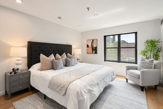 16 Harcourt St 4C, Boston, MA 02116