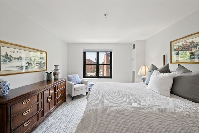 16 Harcourt St 4C, Boston, MA 02116