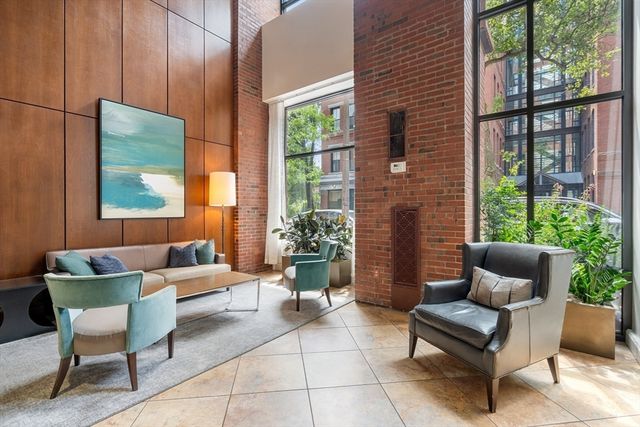 16 Harcourt St 4C, Boston, MA 02116