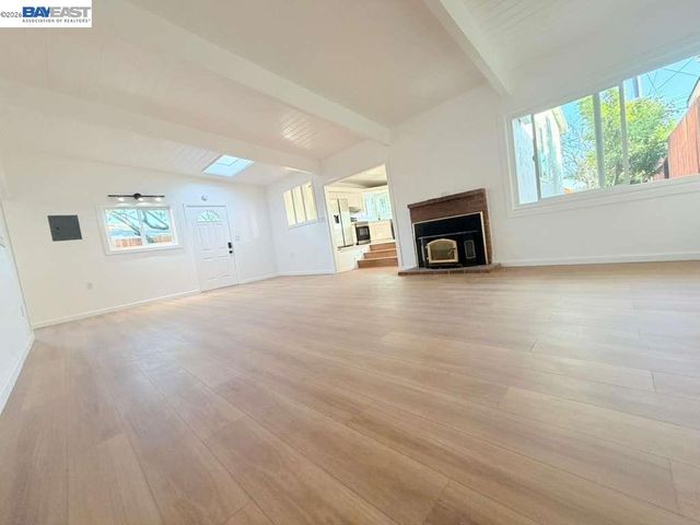 5212 Creely Ave, Richmond, CA 94804