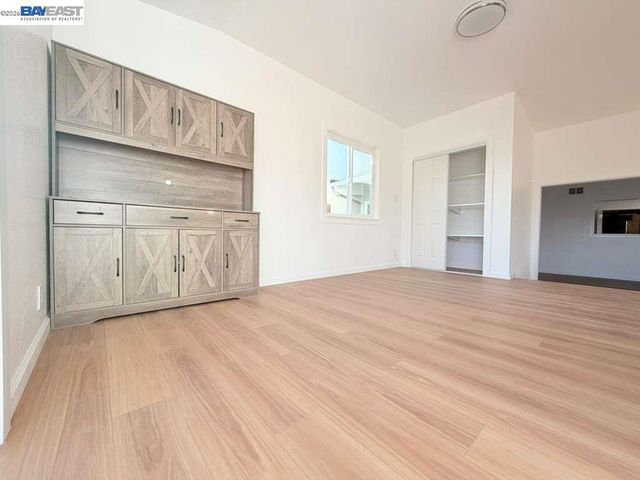 5212 Creely Ave, Richmond, CA 94804