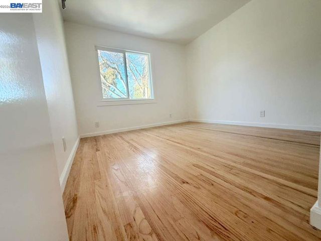 5212 Creely Ave, Richmond, CA 94804