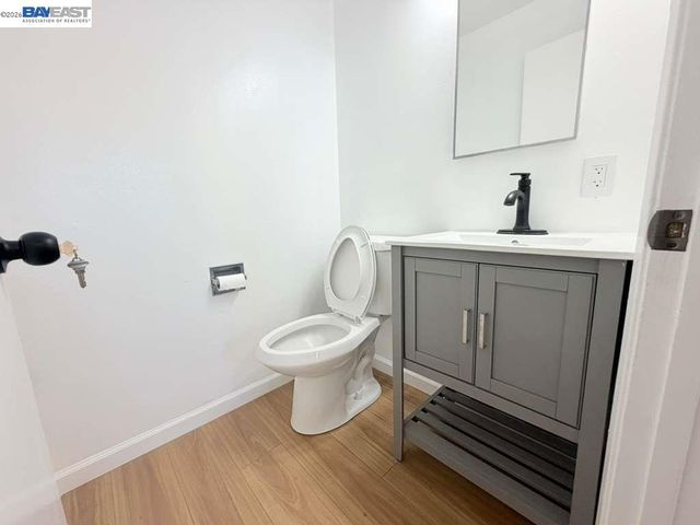 5212 Creely Ave, Richmond, CA 94804