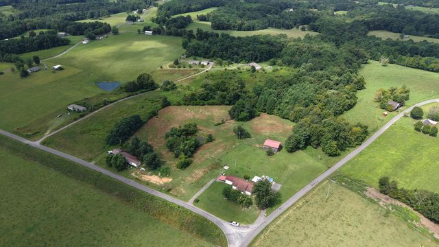 1487 Boyd Rd, Lafayette, TN 37083