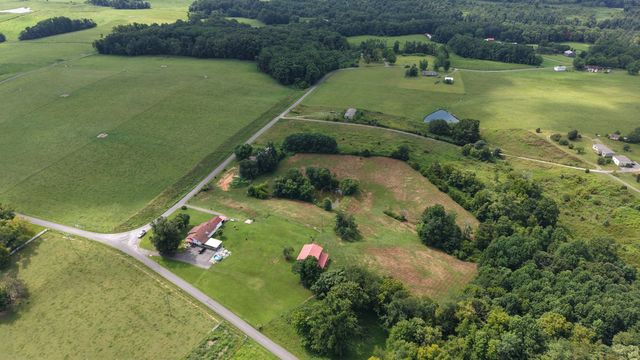 1487 Boyd Rd, Lafayette, TN 37083