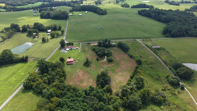 1487 Boyd Rd, Lafayette, TN 37083