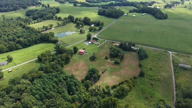 1487 Boyd Rd, Lafayette, TN 37083