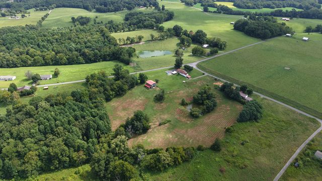 1487 Boyd Rd, Lafayette, TN 37083