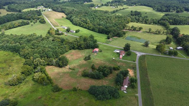 1487 Boyd Rd, Lafayette, TN 37083