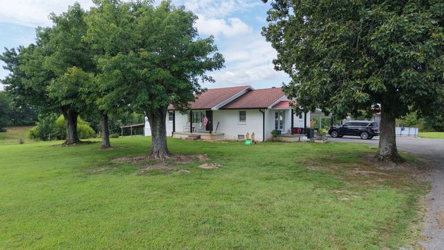 1487 Boyd Rd, Lafayette, TN 37083