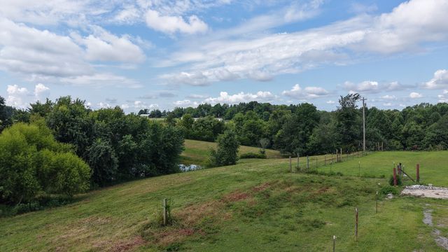 1487 Boyd Rd, Lafayette, TN 37083