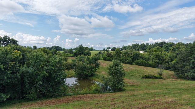 1487 Boyd Rd, Lafayette, TN 37083
