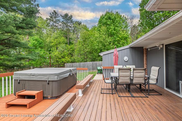 614 Greencroft Court, Williamston, MI 48895