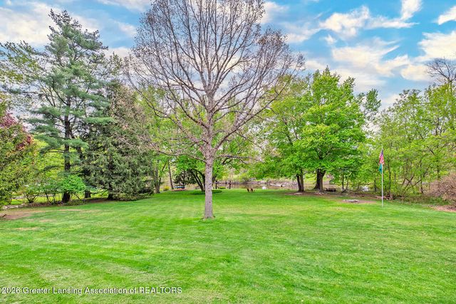 614 Greencroft Court, Williamston, MI 48895