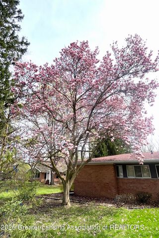614 Greencroft Court, Williamston, MI 48895