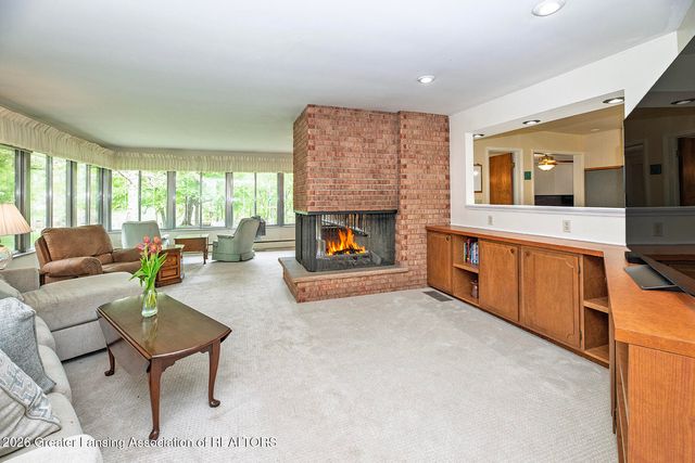 614 Greencroft Court, Williamston, MI 48895