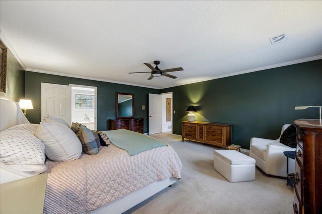 8386 CREEK BRIDGE DR, Germantown, TN 38138