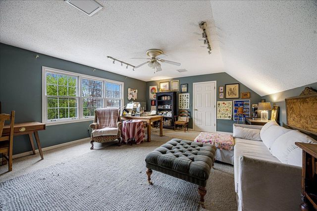 8386 CREEK BRIDGE DR, Germantown, TN 38138