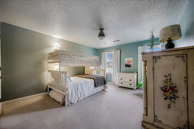 8386 CREEK BRIDGE DR, Germantown, TN 38138