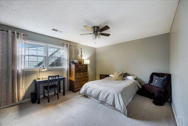 8386 CREEK BRIDGE DR, Germantown, TN 38138