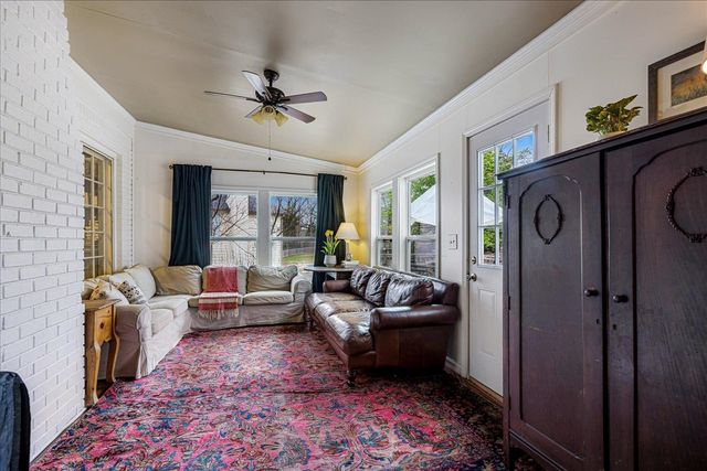 8386 CREEK BRIDGE DR, Germantown, TN 38138