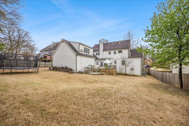 8386 CREEK BRIDGE DR, Germantown, TN 38138