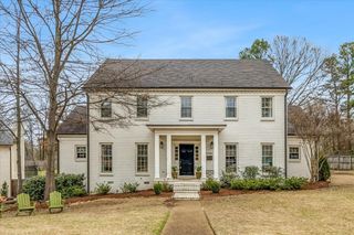 8386 CREEK BRIDGE DR, Germantown, TN 38138