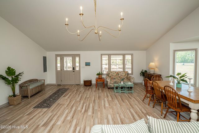 5685 Watts Road SW, Ocean Isle Beach, NC 28469