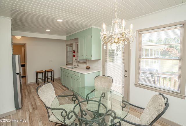 5685 Watts Road SW, Ocean Isle Beach, NC 28469