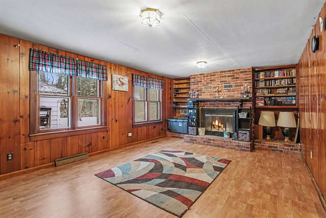 2854 Oak Street, Stevensville, MI 49127